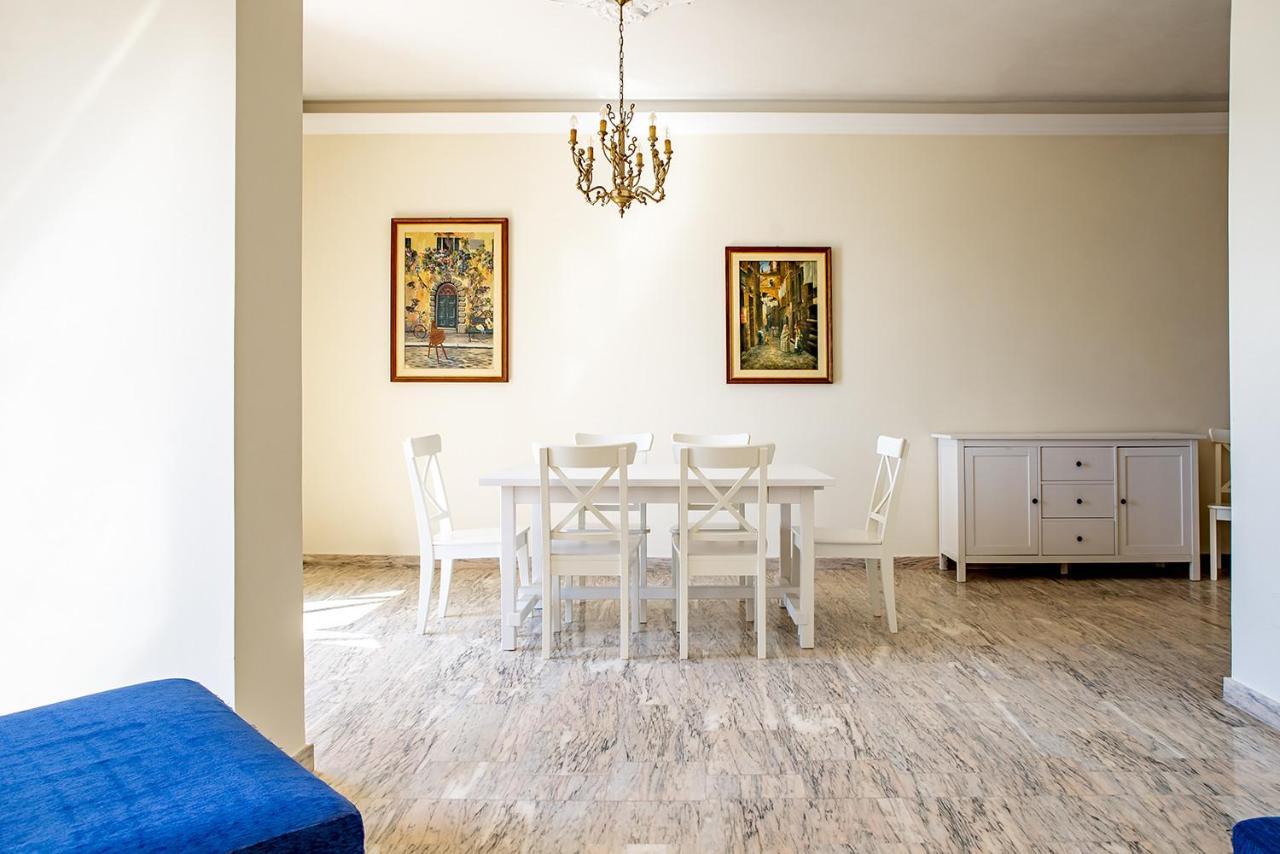 Ortigia Seafront Apartment By Wonderful Italy Syracuse Bagian luar foto