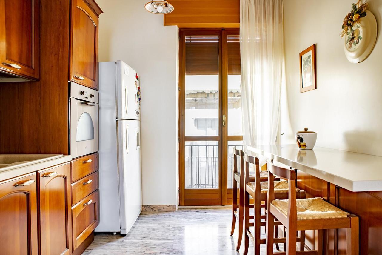 Ortigia Seafront Apartment By Wonderful Italy Syracuse Bagian luar foto
