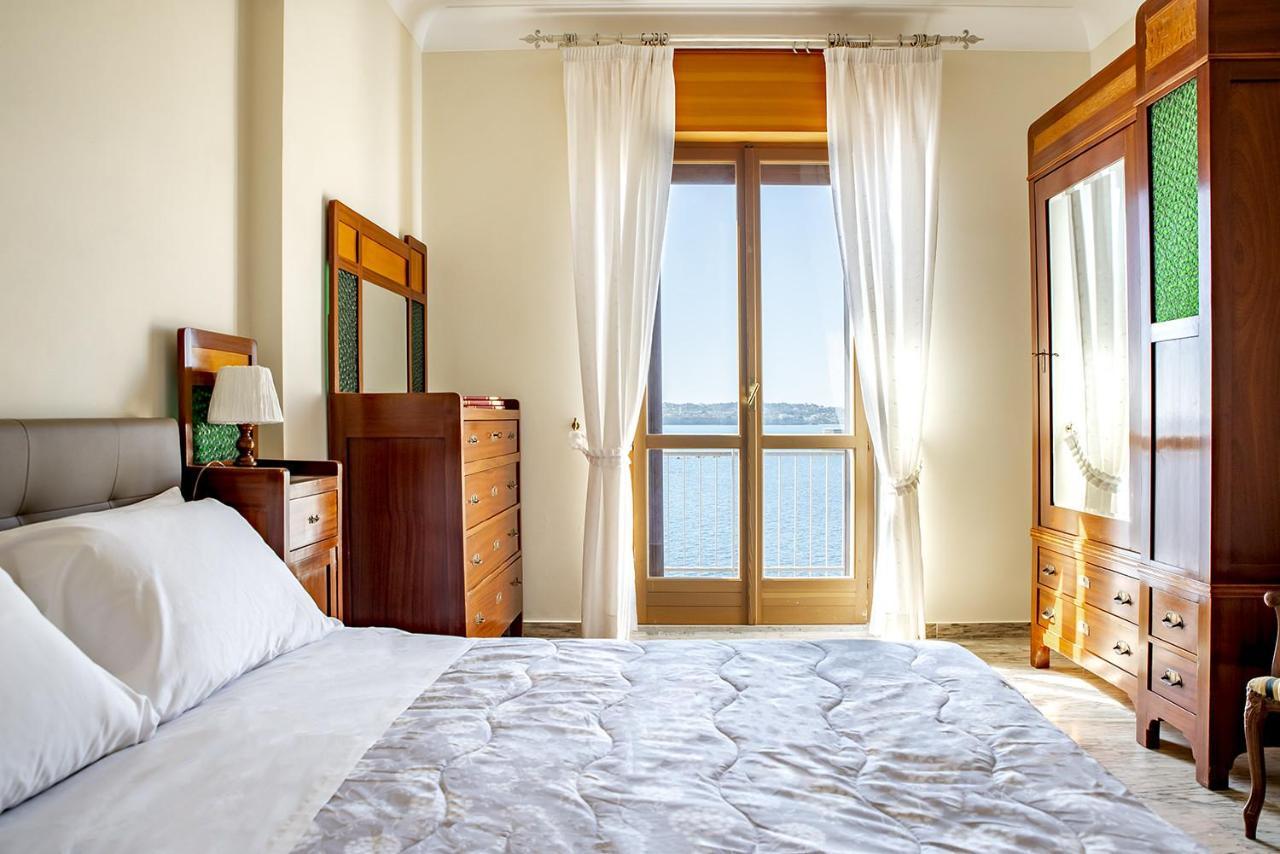 Ortigia Seafront Apartment By Wonderful Italy Syracuse Bagian luar foto